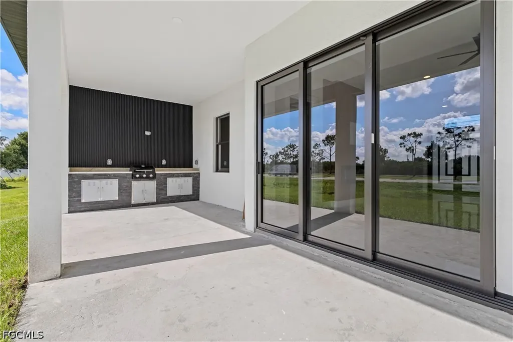 816 Floyd Avenue S Lehigh Acres FL 33976