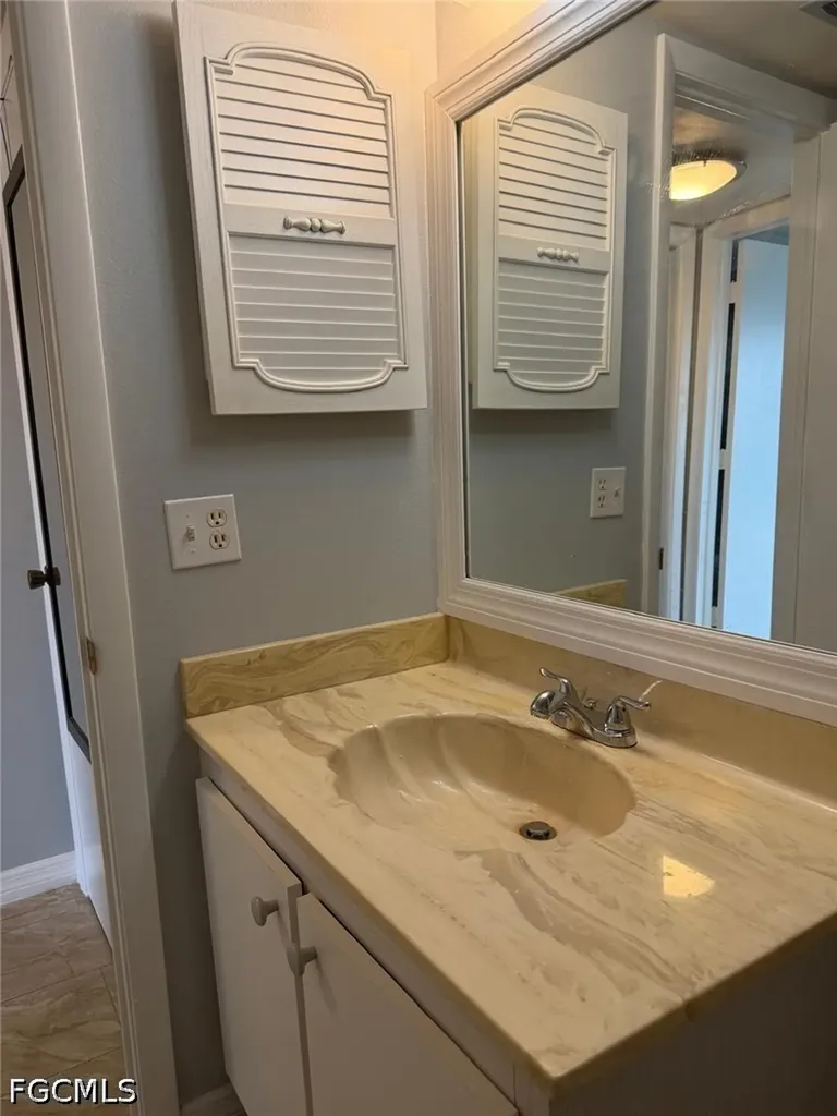 5467 Rattlesnake Hamm Road Naples FL 34113
