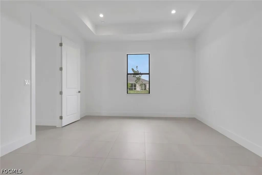 1412 NE 2nd Place Cape Coral FL 33909
