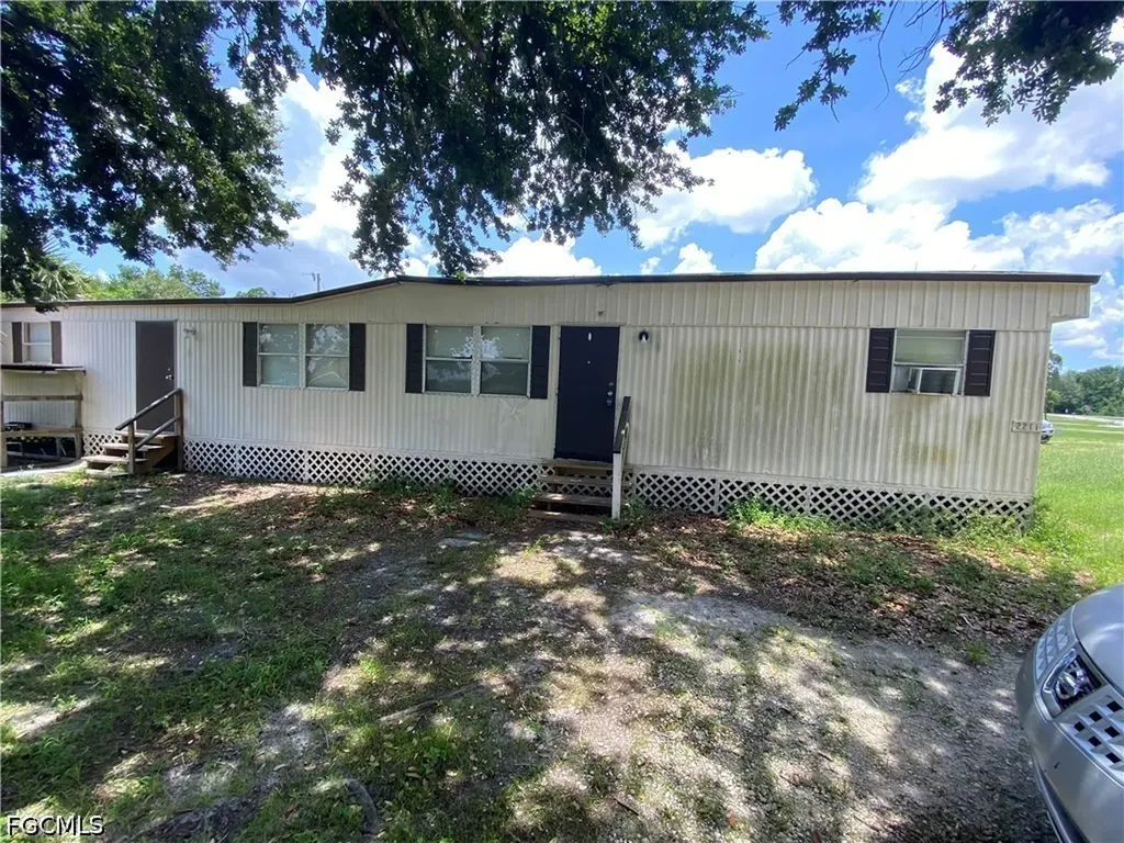 2211 Cantor Lane North Fort Myers FL 33917