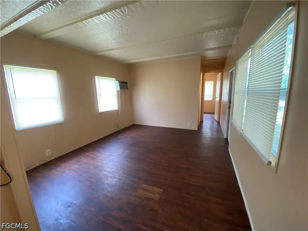 2211 Cantor Lane North Fort Myers FL 33917
