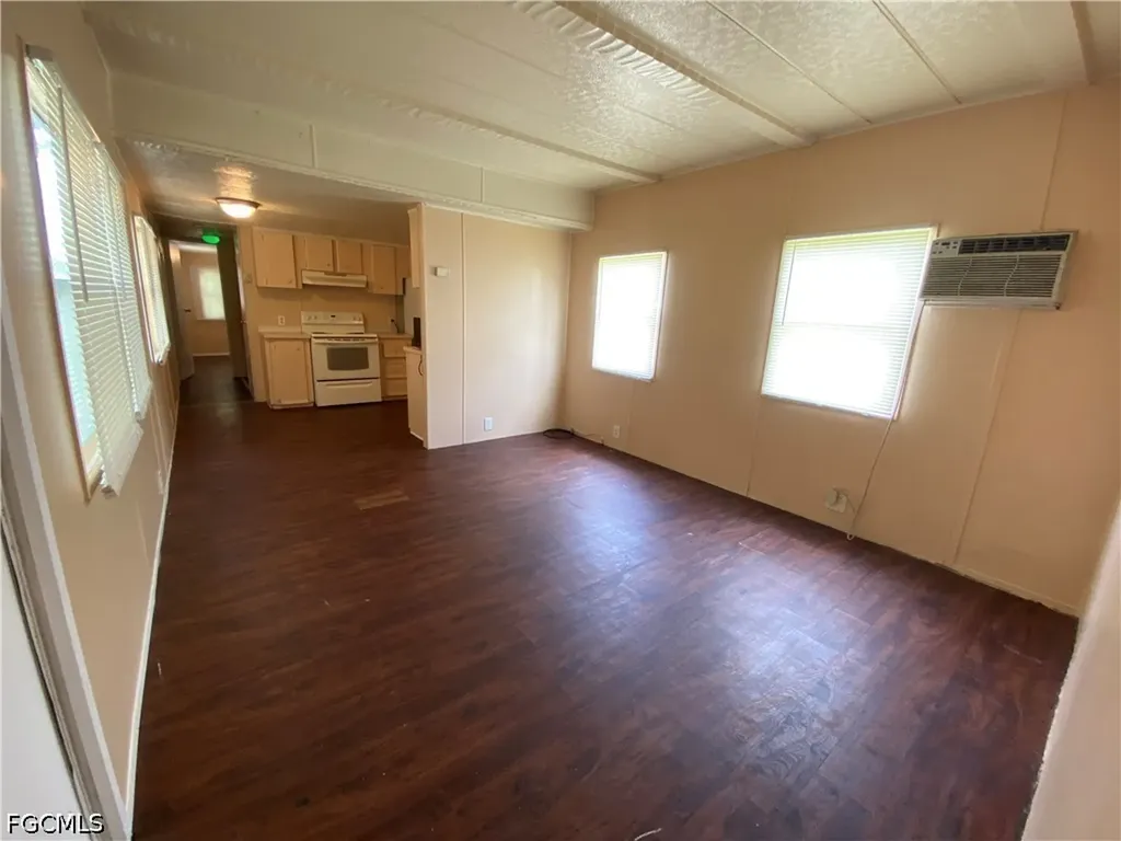 2211 Cantor Lane North Fort Myers FL 33917