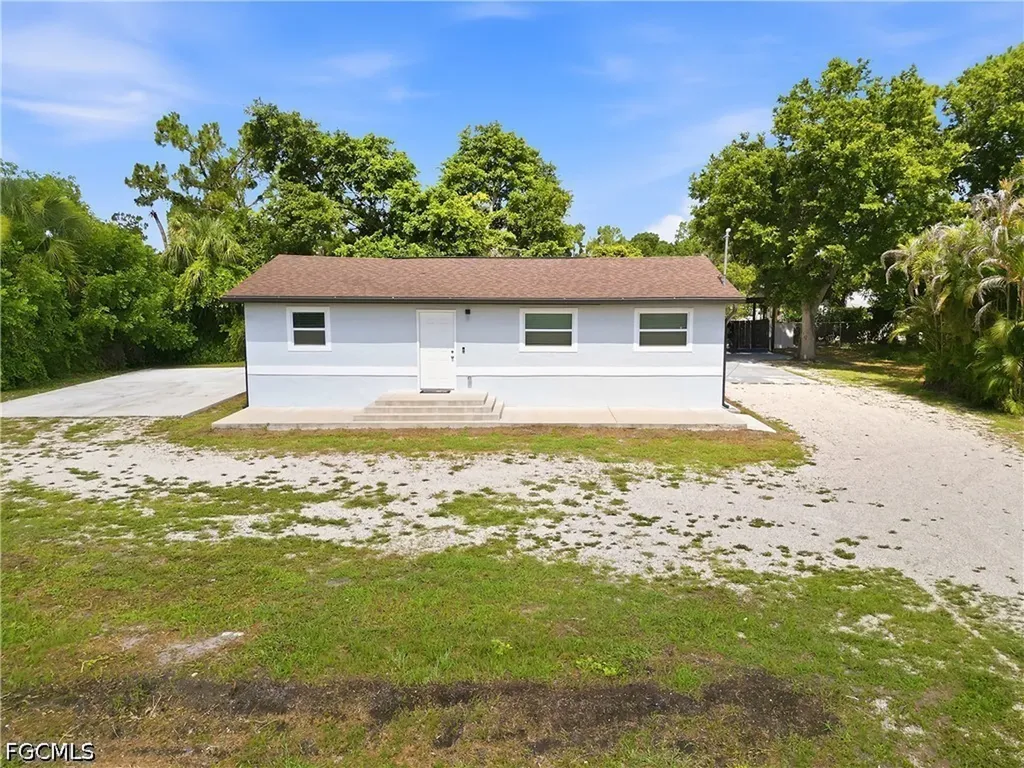 8338 Mcdaniel Drive North Fort Myers FL 33917