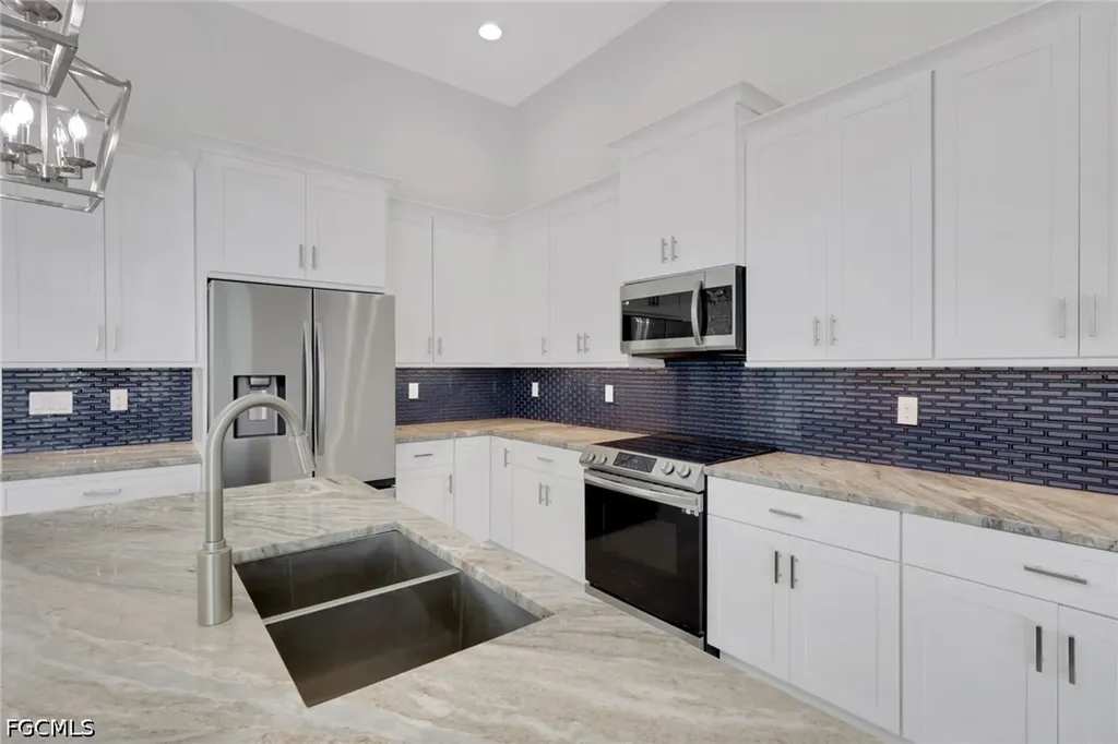 3818 SW 17th Avenue Cape Coral FL 33914