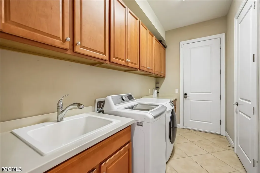 10100 Belcrest Boulevard Fort Myers FL 33913