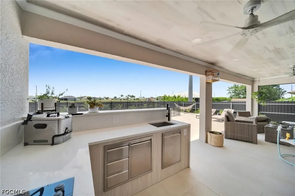512 NW 24th Avenue Cape Coral FL 33993