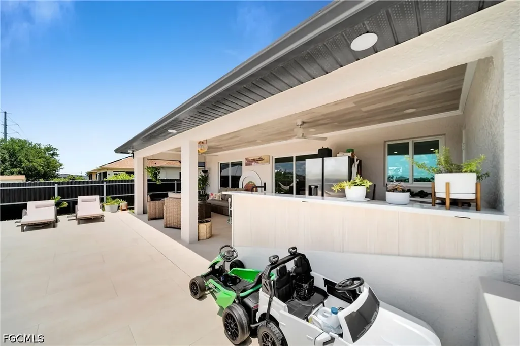 512 NW 24th Avenue Cape Coral FL 33993