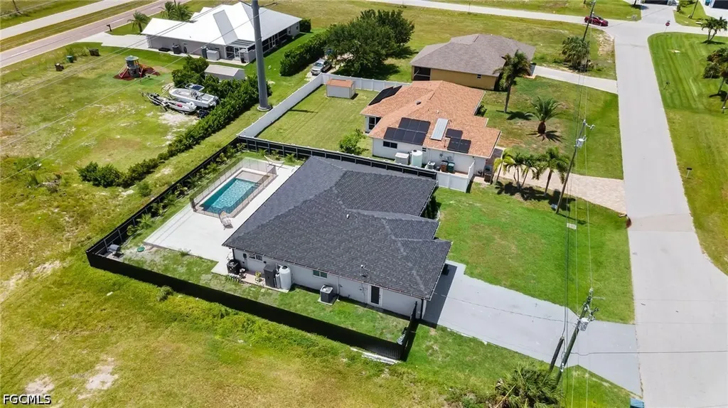 512 NW 24th Avenue Cape Coral FL 33993