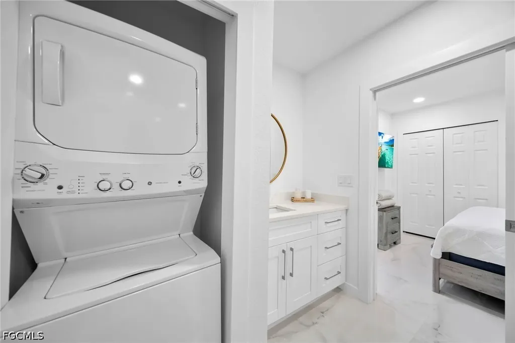 512 NW 24th Avenue Cape Coral FL 33993