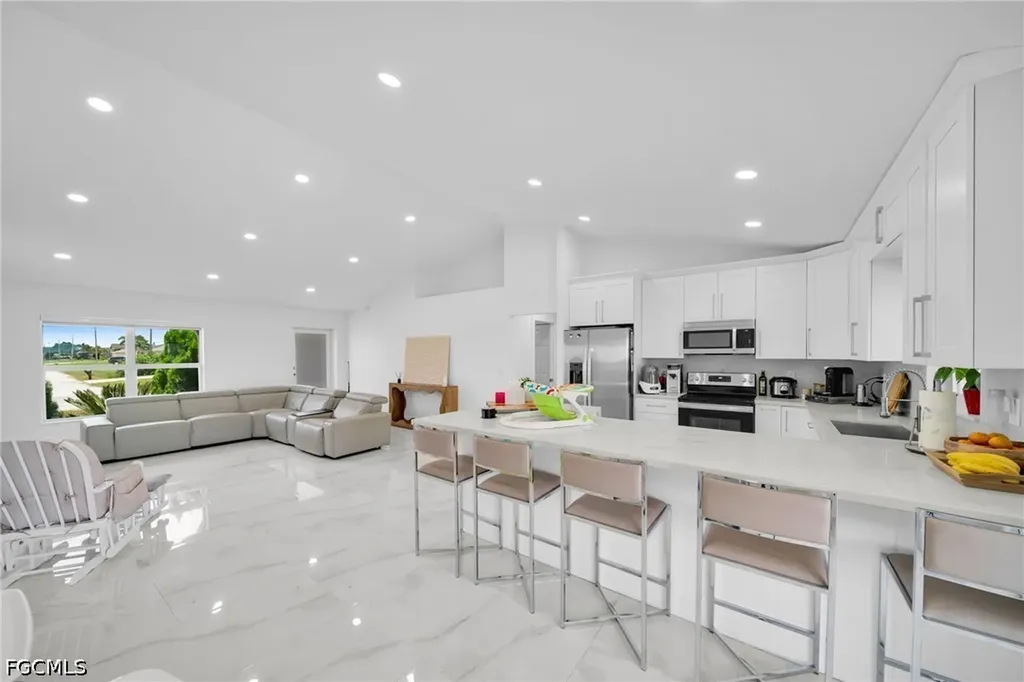 512 NW 24th Avenue Cape Coral FL 33993