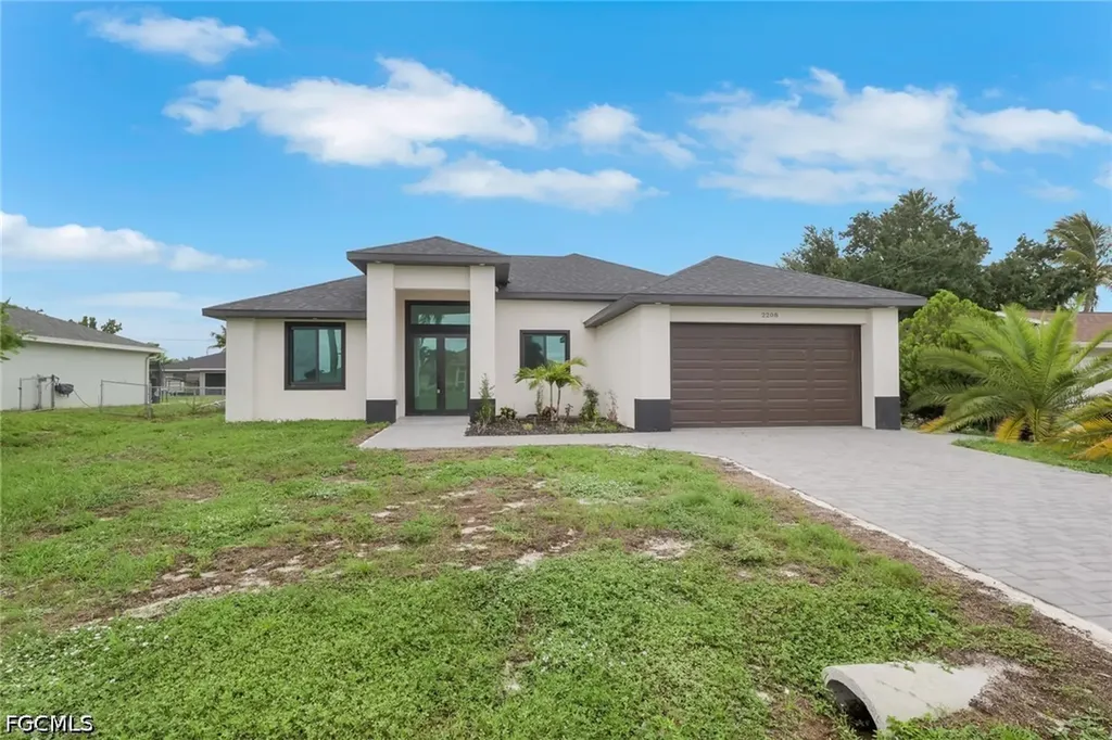 2208 NE 9th Avenue Cape Coral FL 33909