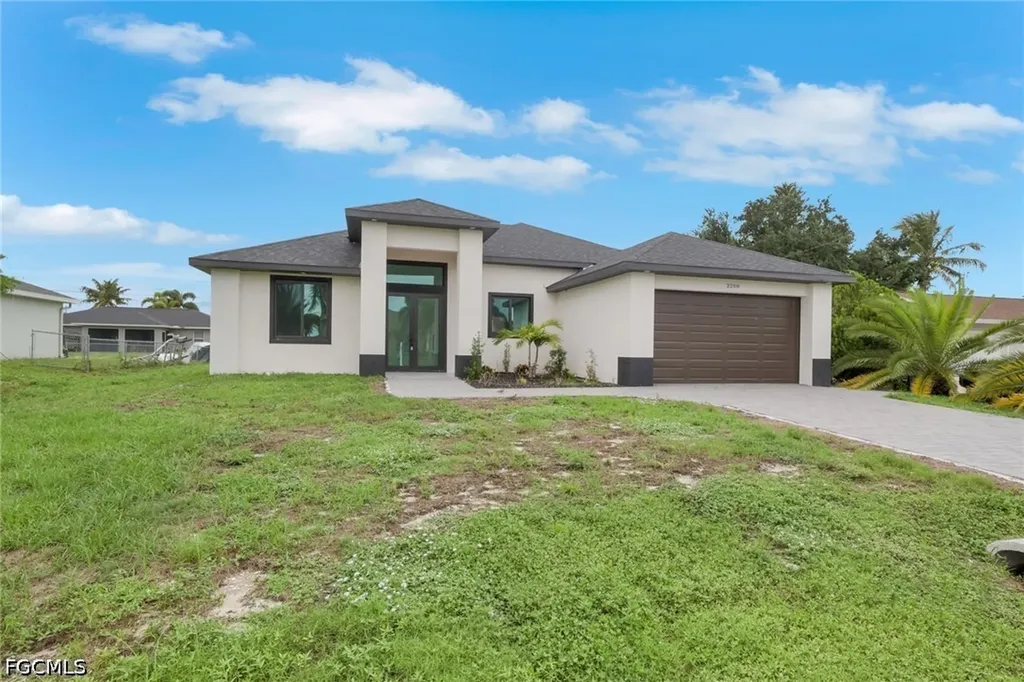 2208 NE 9th Avenue Cape Coral FL 33909