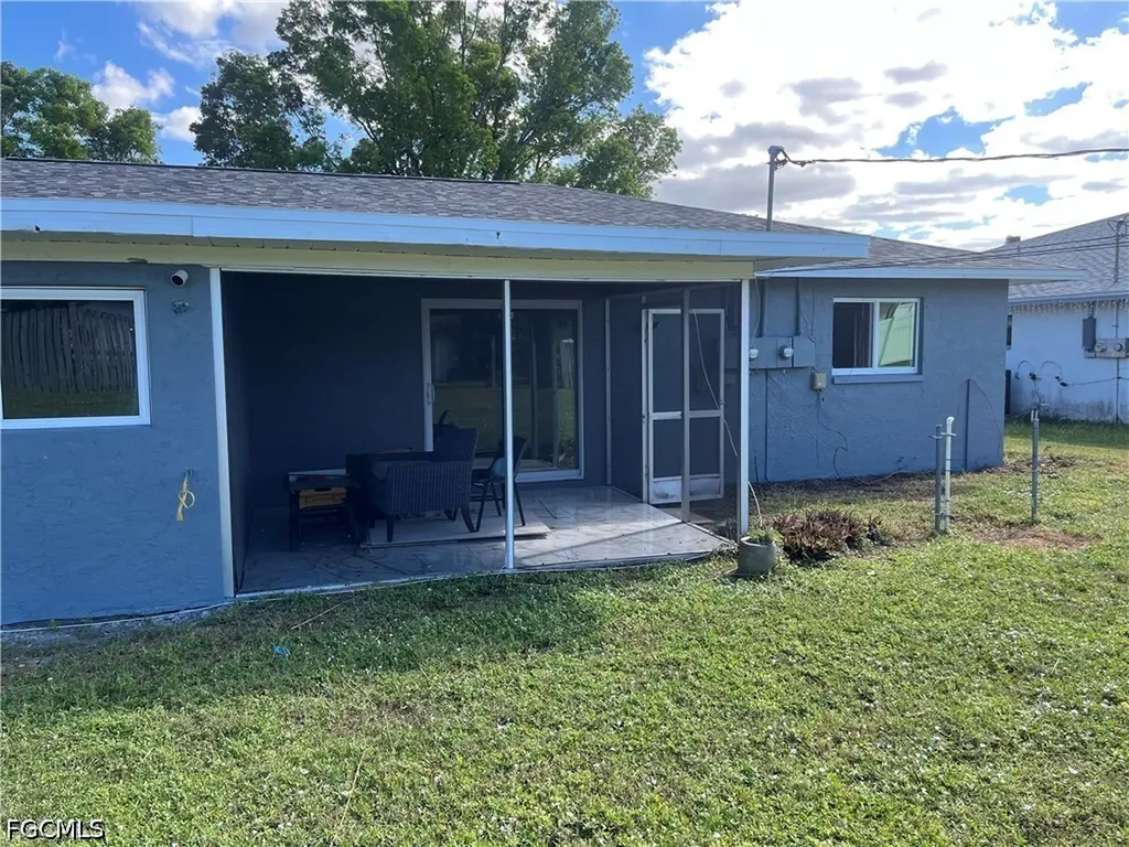 1312 SE 24th Avenue Cape Coral FL 33990