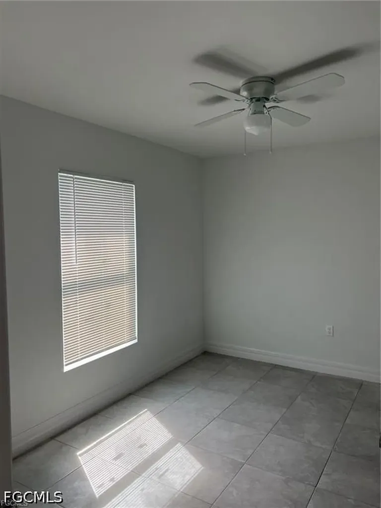 6064 Laurelwood Drive Fort Myers FL 33905