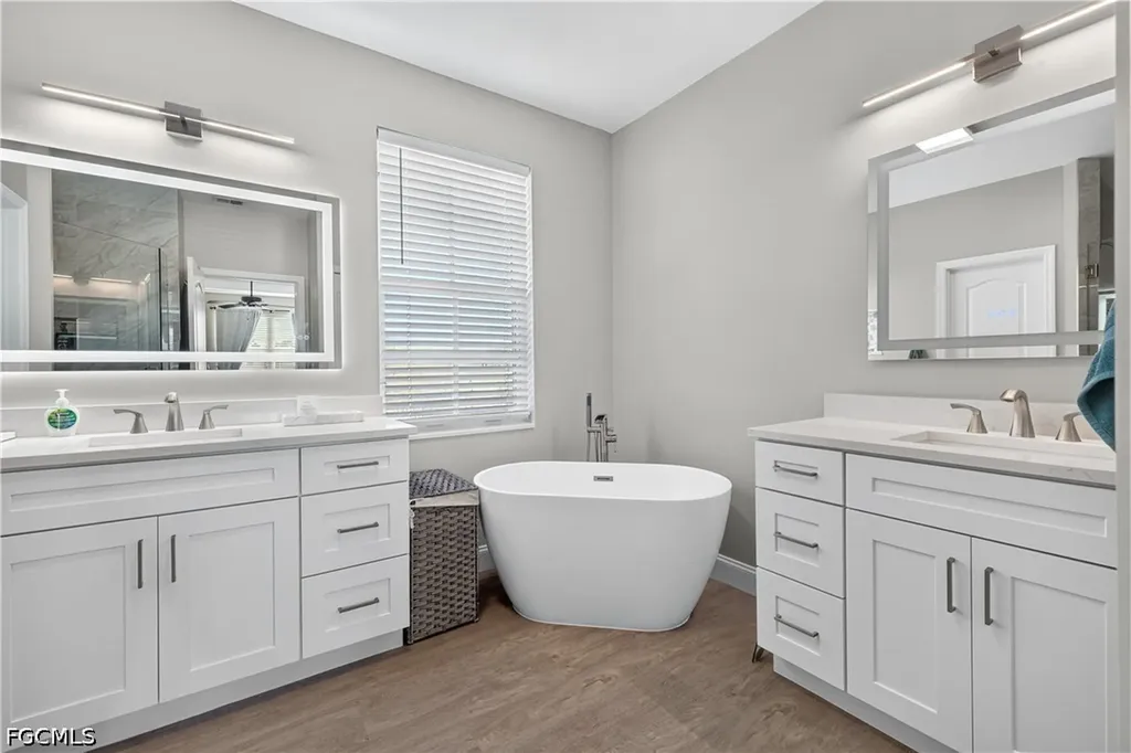 2659 Amber Lake Drive Cape Coral FL 33909