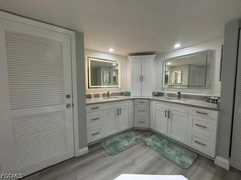 21 Bluebill Avenue Naples FL 34108