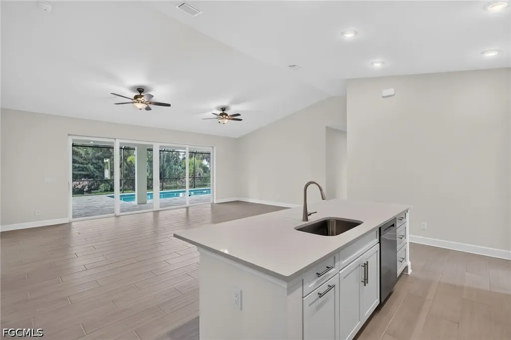 633 SW 13th Street Cape Coral FL 33991