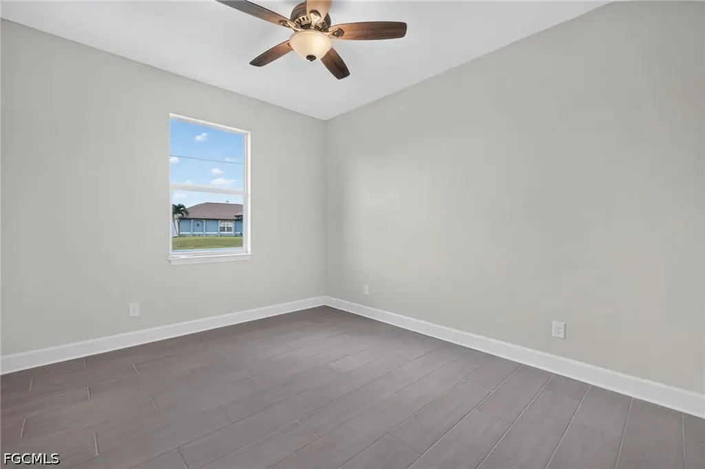 633 SW 13th Street Cape Coral FL 33991