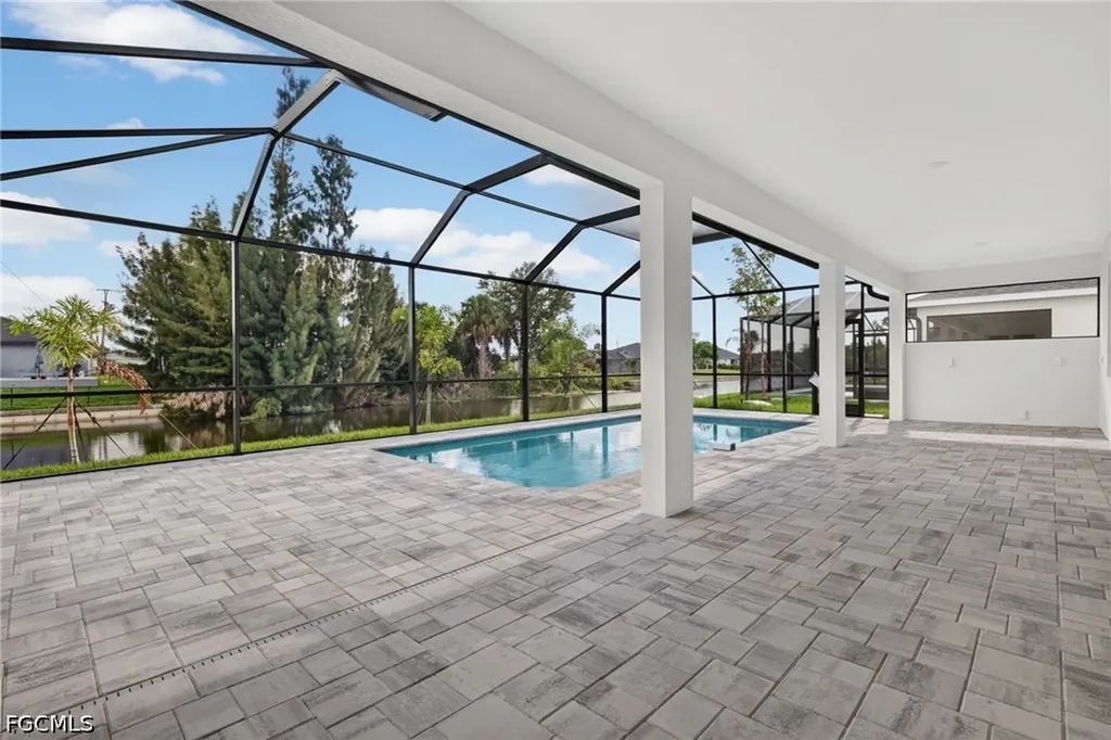 633 SW 13th Street Cape Coral FL 33991