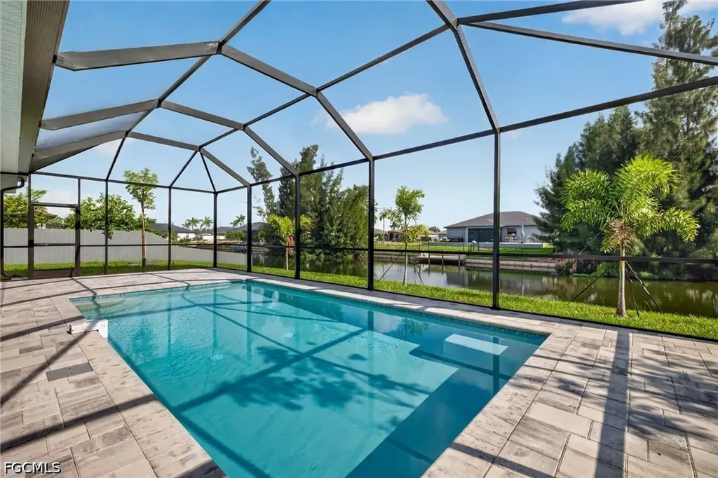 633 SW 13th Street Cape Coral FL 33991