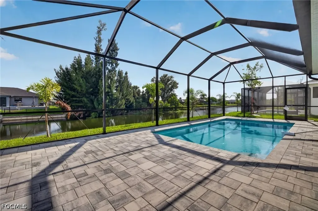 633 SW 13th Street Cape Coral FL 33991