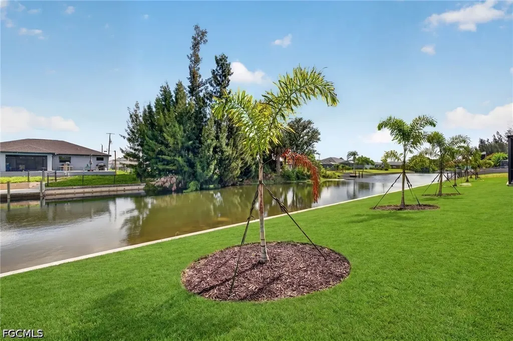 633 SW 13th Street Cape Coral FL 33991