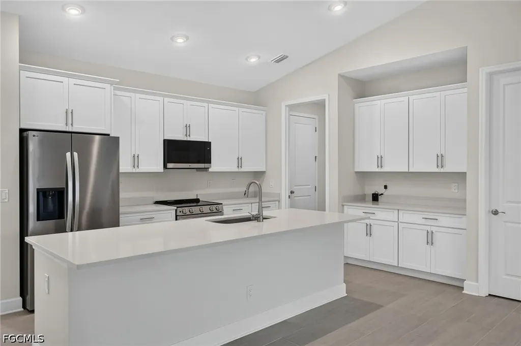 633 SW 13th Street Cape Coral FL 33991