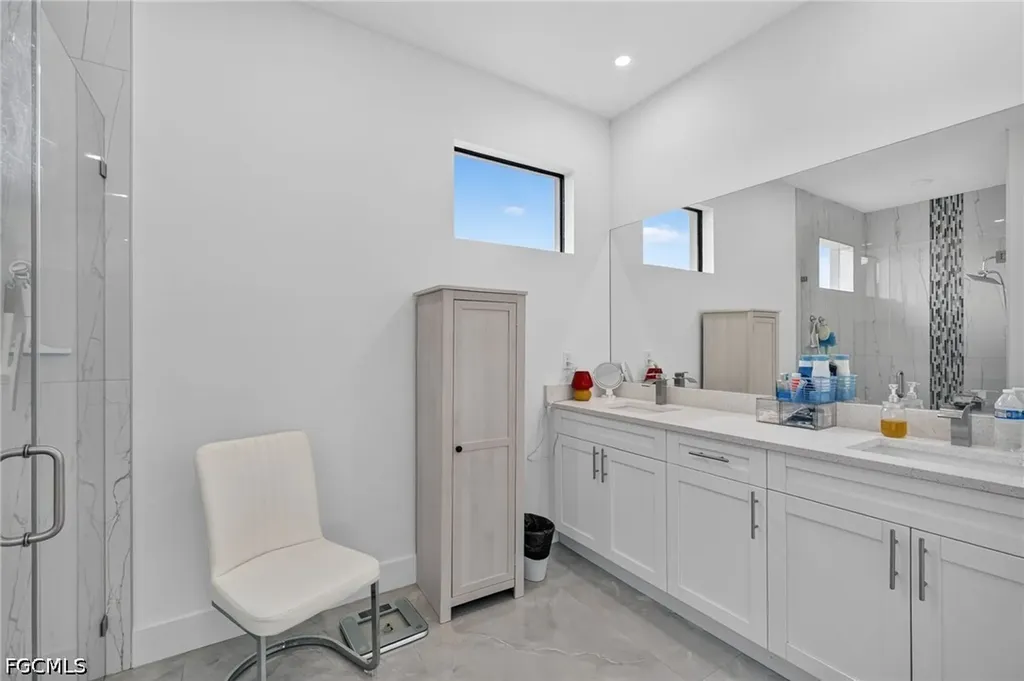 228 SW 31st Place Cape Coral FL 33991