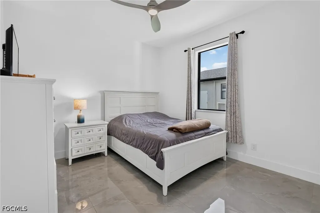 228 SW 31st Place Cape Coral FL 33991