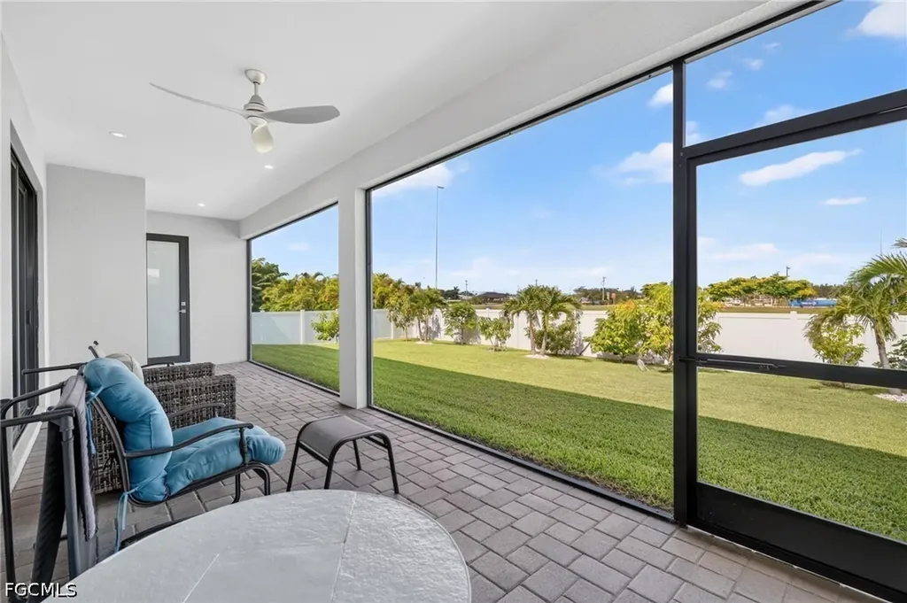 228 SW 31st Place Cape Coral FL 33991