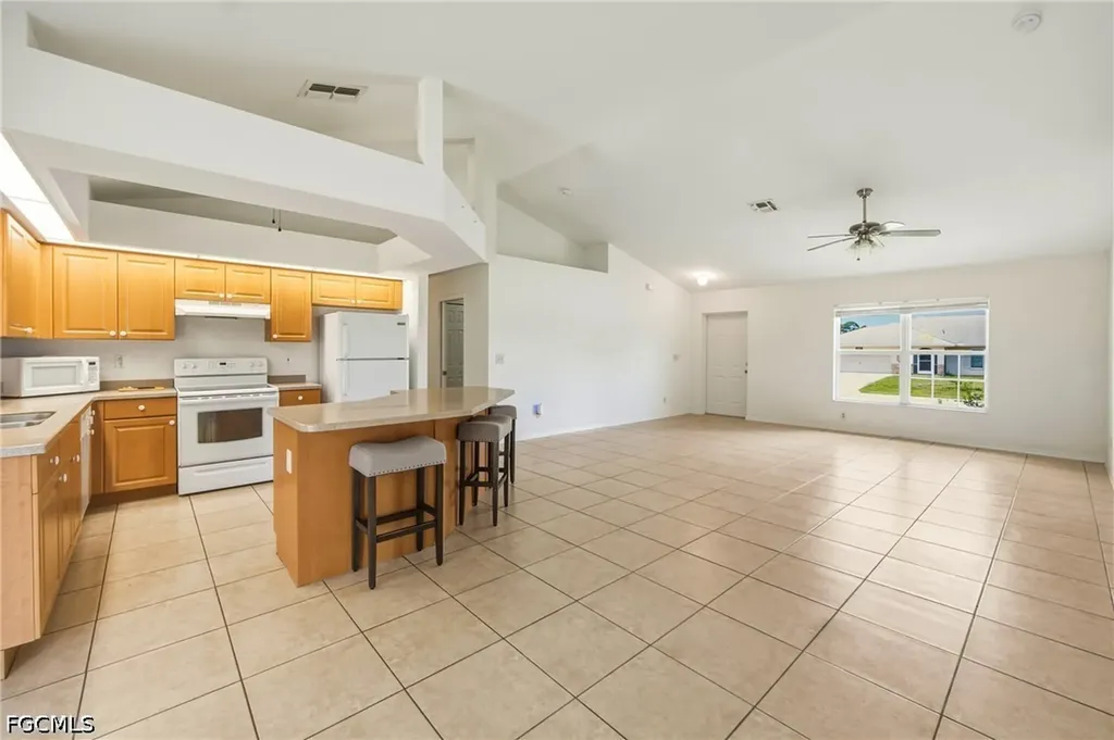 2022 SW 15th Avenue Cape Coral FL 33991