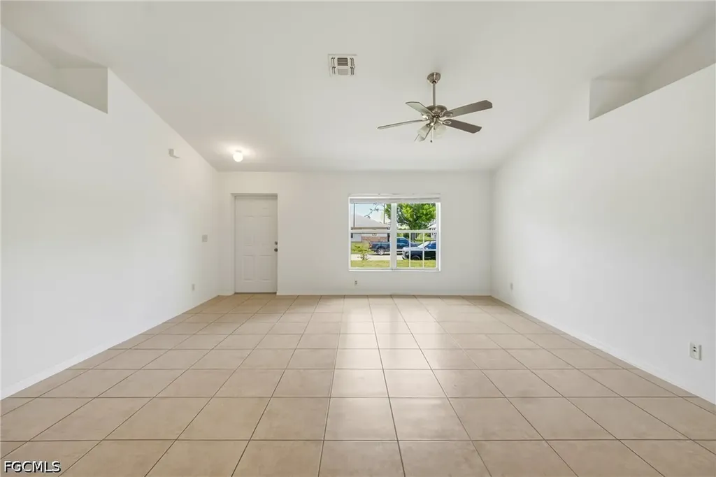 2022 SW 15th Avenue Cape Coral FL 33991