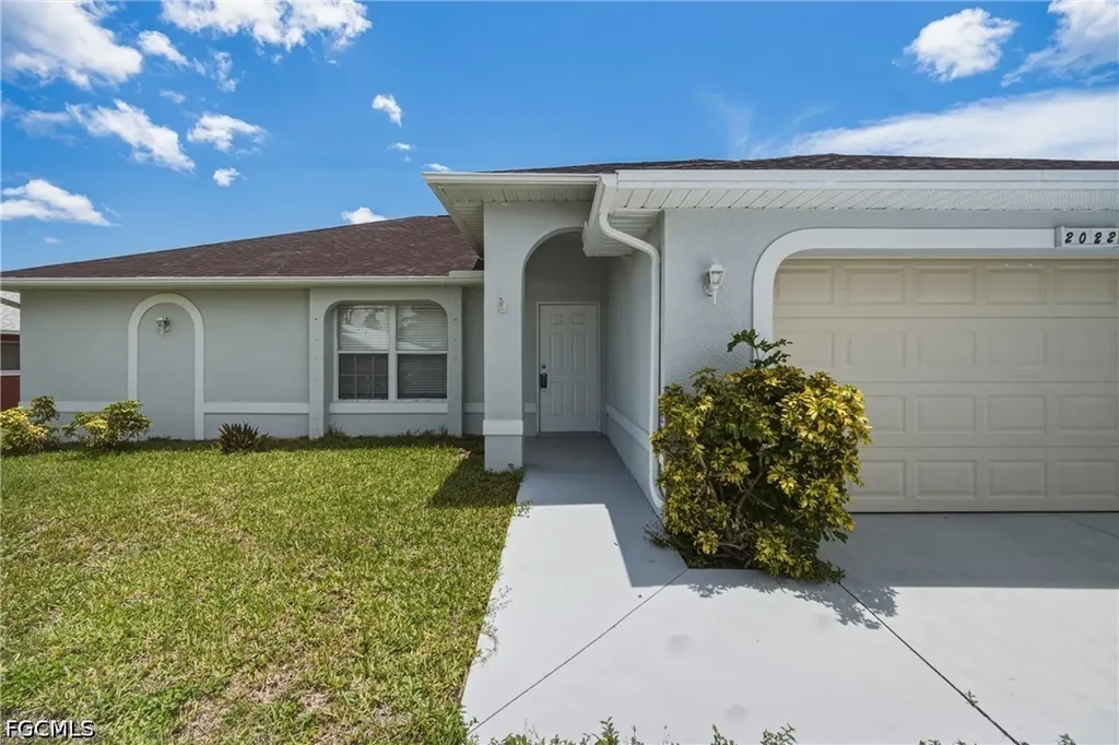 2022 SW 15th Avenue Cape Coral FL 33991