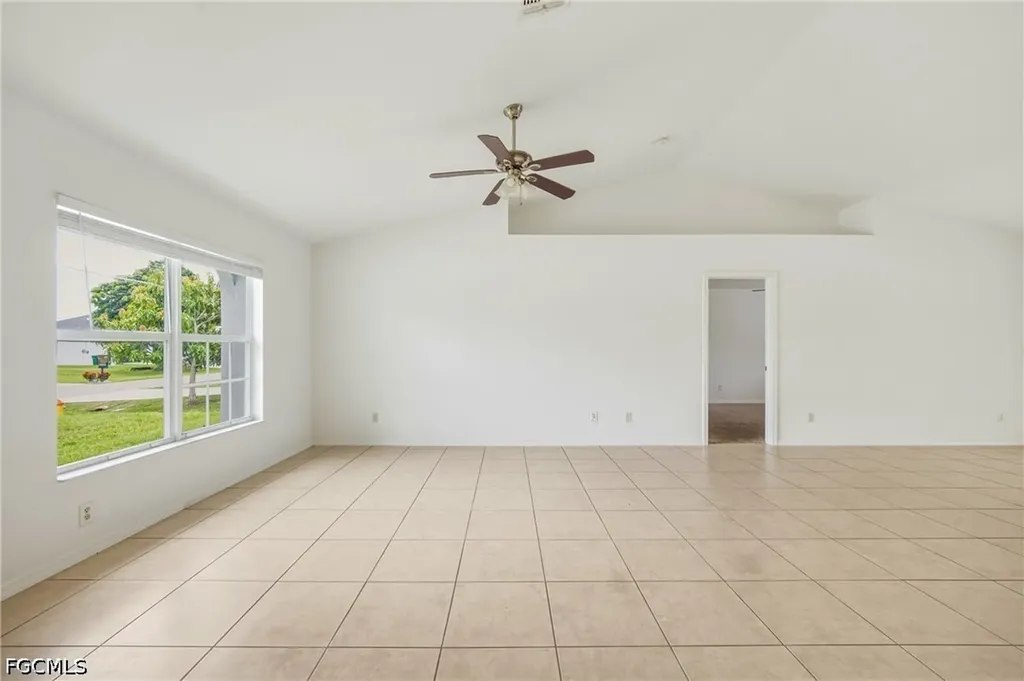 2022 SW 15th Avenue Cape Coral FL 33991