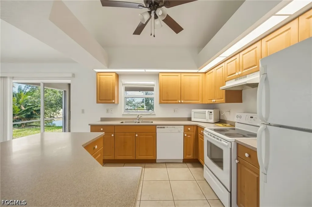 2022 SW 15th Avenue Cape Coral FL 33991