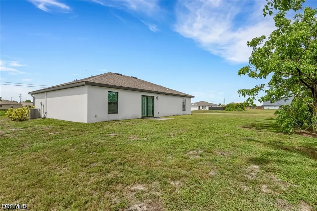 219 NW 25th Terrace Cape Coral FL 33993