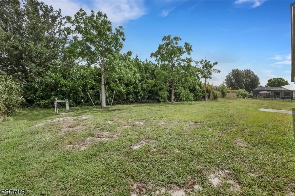 219 NW 25th Terrace Cape Coral FL 33993