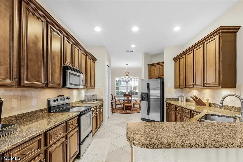 9132 Leatherwood Loop Lehigh Acres FL 33936