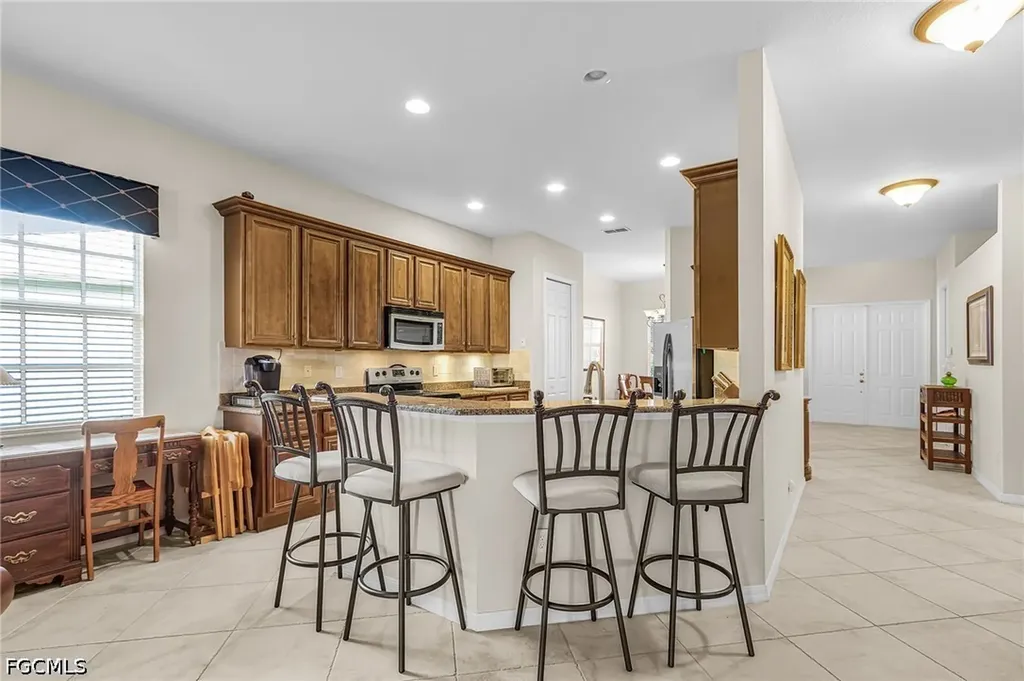 9132 Leatherwood Loop Lehigh Acres FL 33936