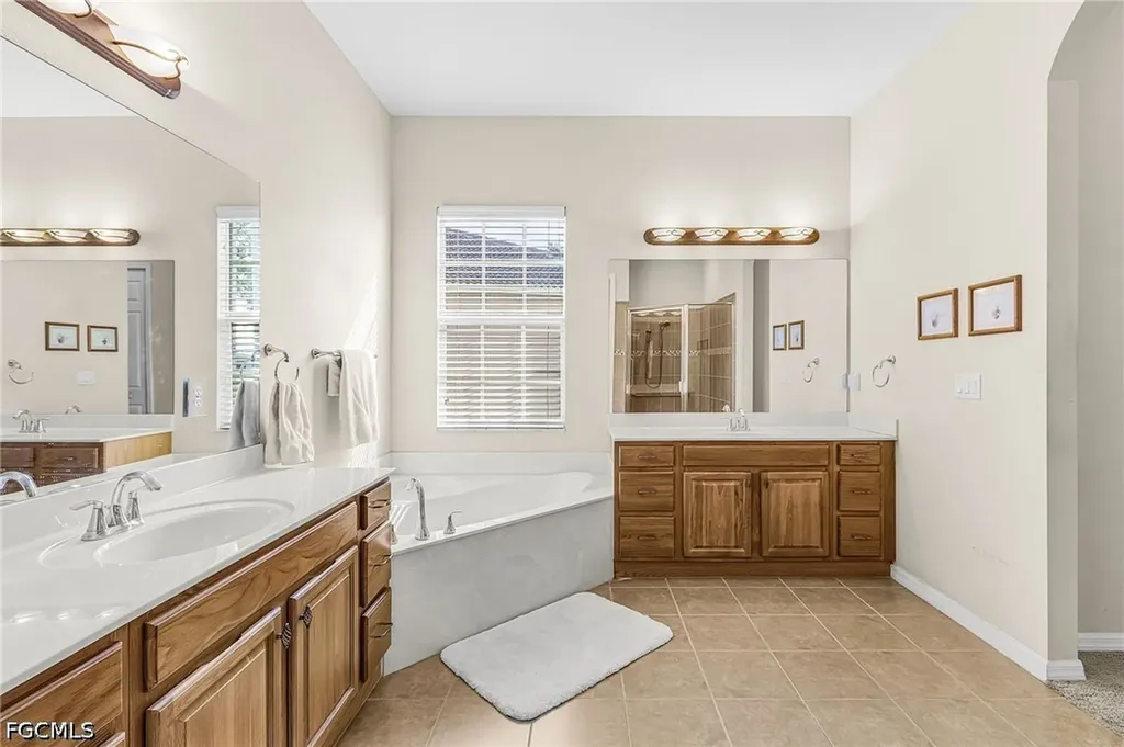 9132 Leatherwood Loop Lehigh Acres FL 33936