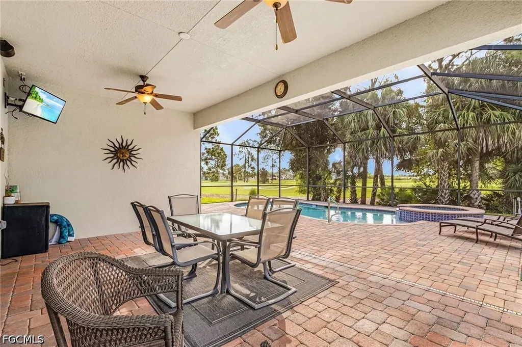 9132 Leatherwood Loop Lehigh Acres FL 33936