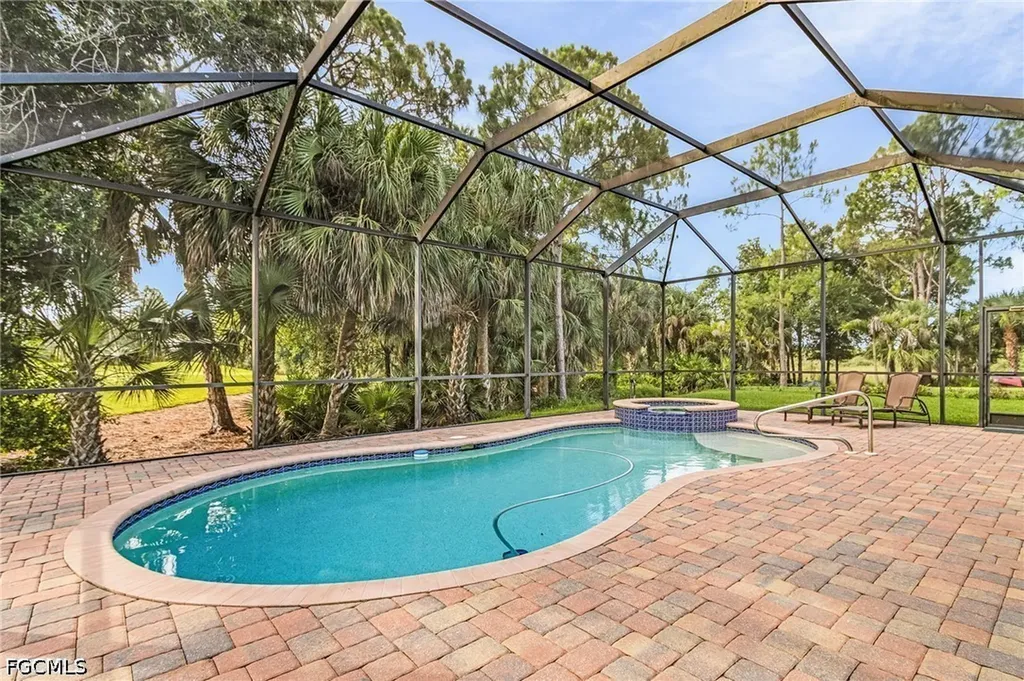 9132 Leatherwood Loop Lehigh Acres FL 33936