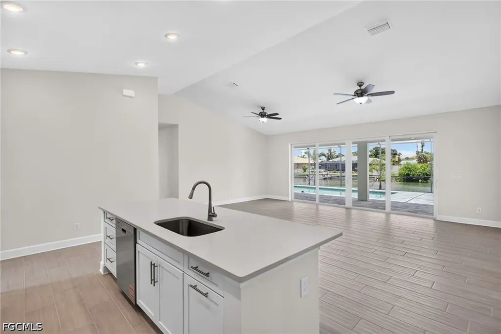 29 NE 20th Court Cape Coral FL 33914