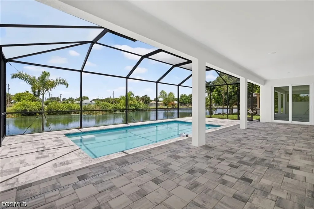 29 NE 20th Court Cape Coral FL 33914