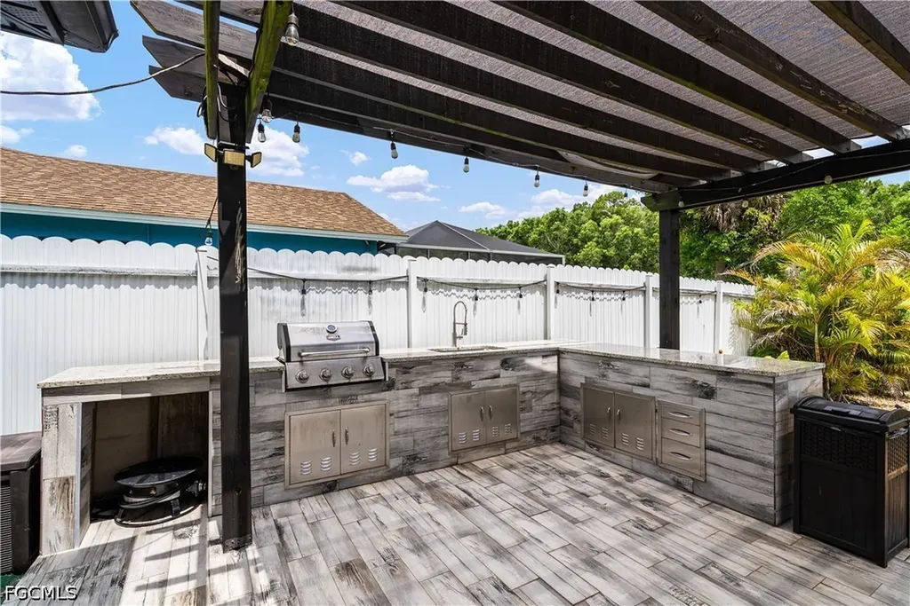 4700 32nd Avenue SW Naples FL 34116