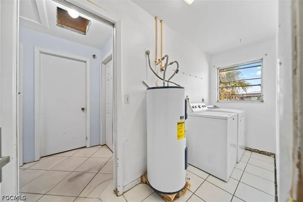 27 NE 20th Avenue Cape Coral FL 33909