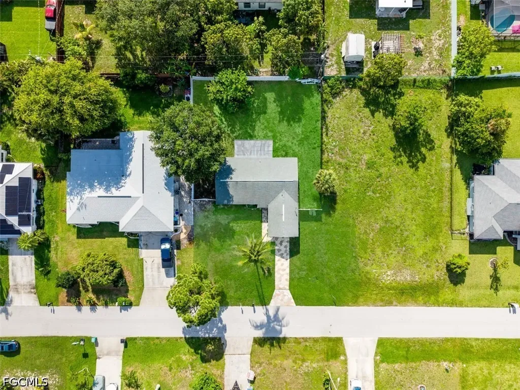 27 NE 20th Avenue Cape Coral FL 33909