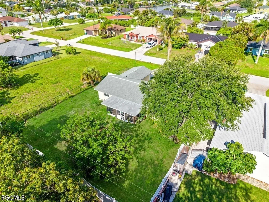 27 NE 20th Avenue Cape Coral FL 33909