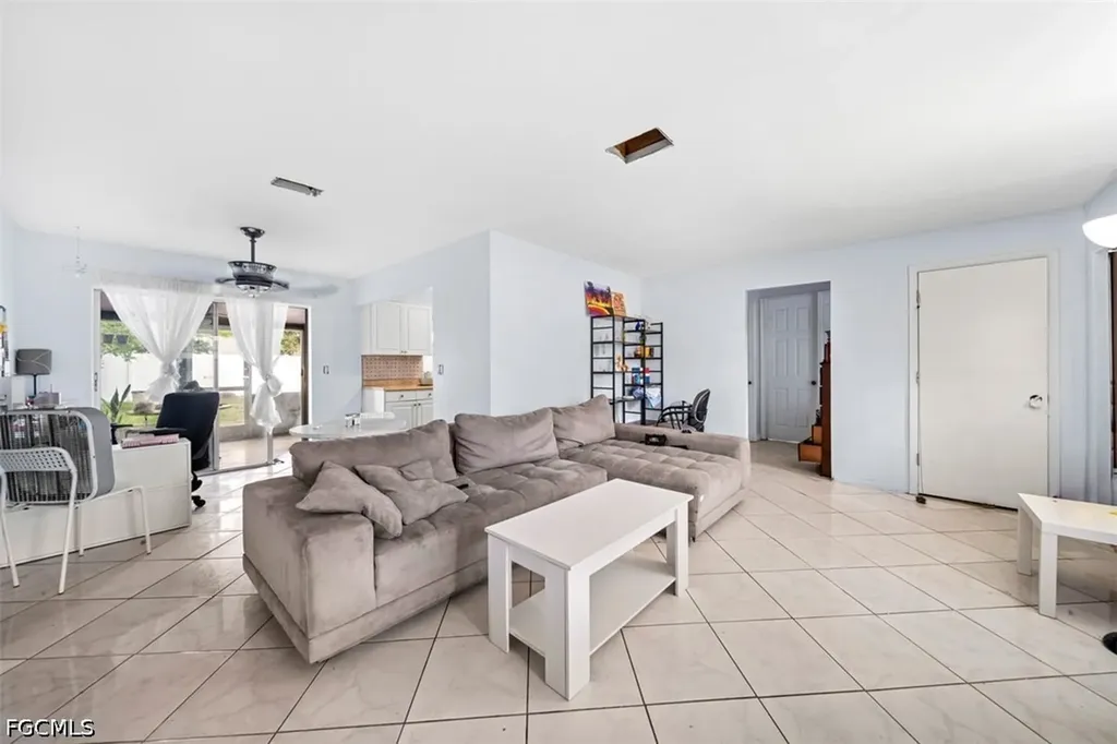 27 NE 20th Avenue Cape Coral FL 33909