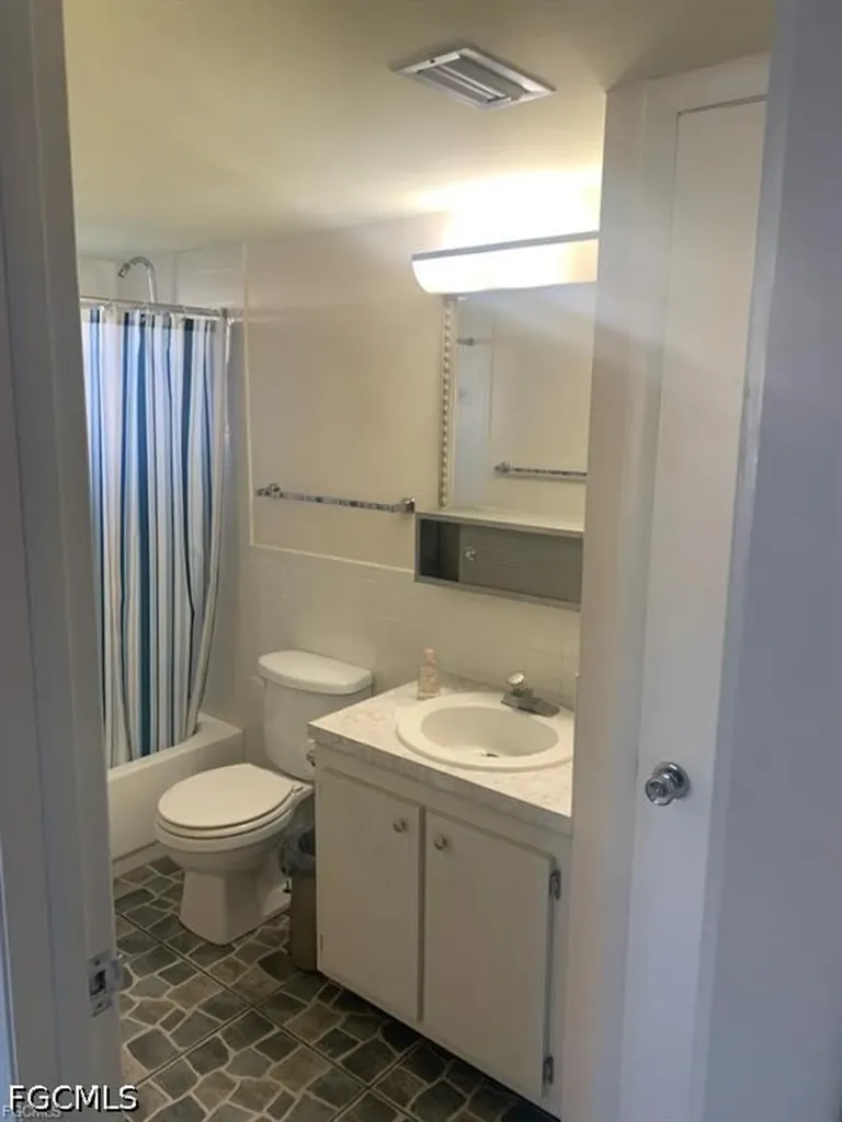 2828 Jackson Street Fort Myers FL 33901